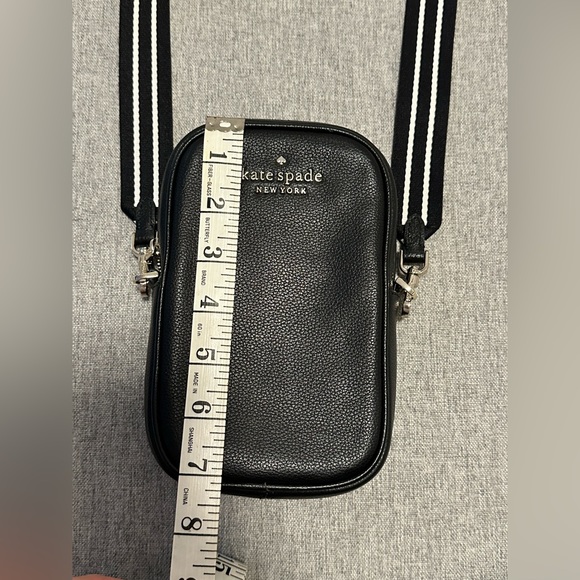 Kate Spade Crossbody - Picture 3 of 8